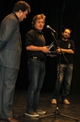 Il direttore del Festival, Rodrigo Diaz, il regista Gaizka Urresti (Spagna) e Marco Trevisan, della Giuria Sezione Contemporanea